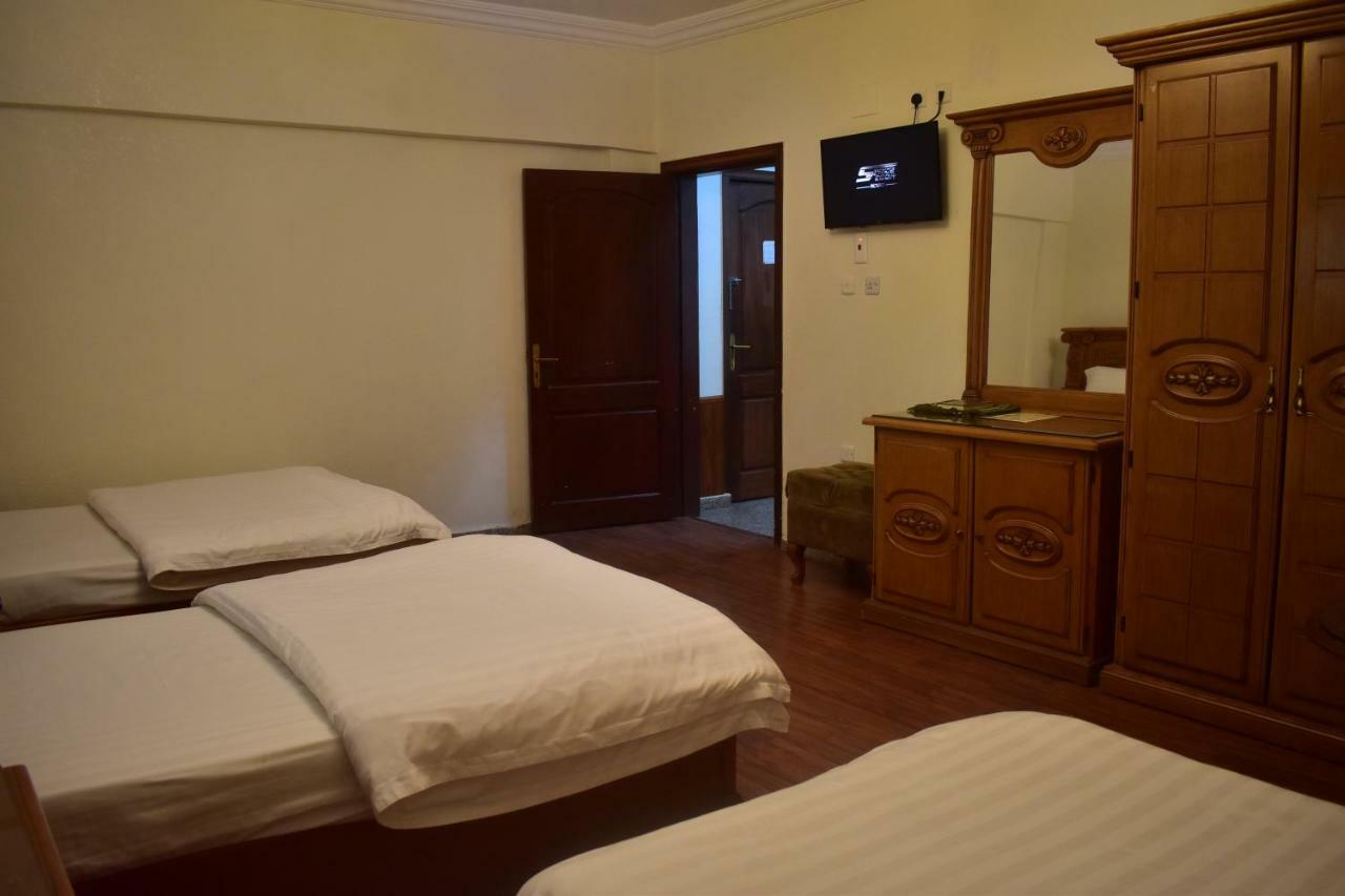 Genac Hotel Yanbu Buitenkant foto
